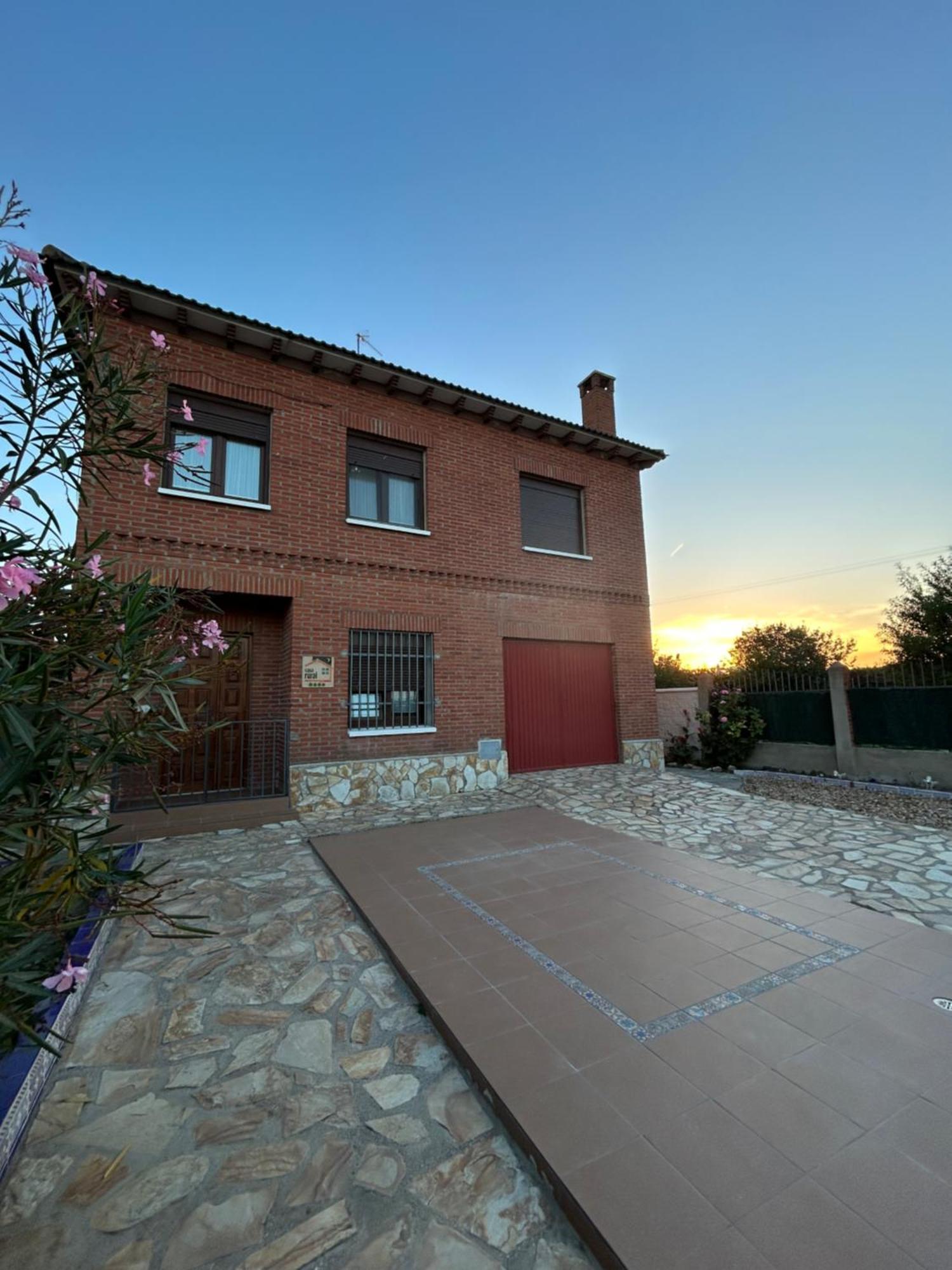 Casa Rural Alaejos ภายนอก รูปภาพ